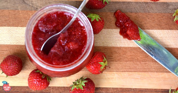 Summer preservation just got a little easier. This pectin-free easy strawberry freezer jam is the perfect way to use fresh strawberries. Just FOUR real food ingredients!