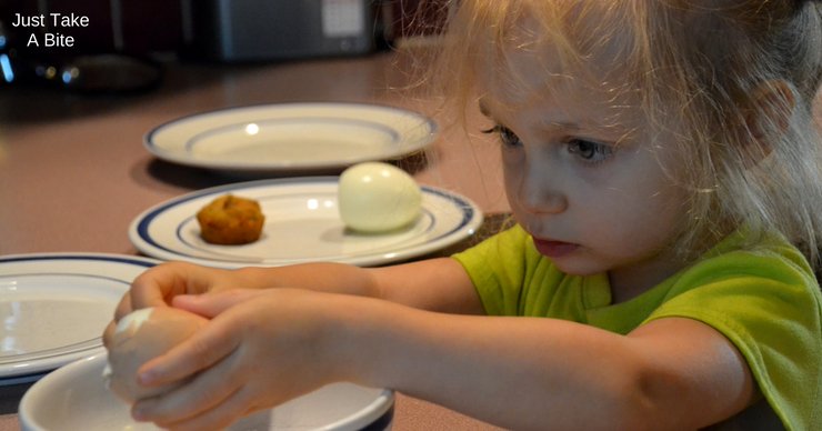 This week's real food meal plan for picky eaters includes lots of zucchini, cabbage and beans! The garden is overflowing.